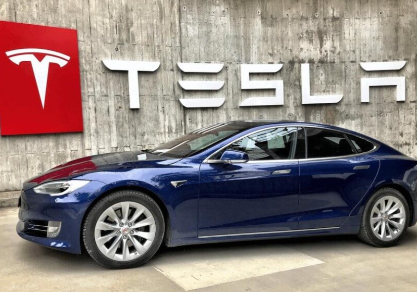 Tesla Q3 Misses Expectations: EPS and Revenue Fall Short as Auto Sales Decline